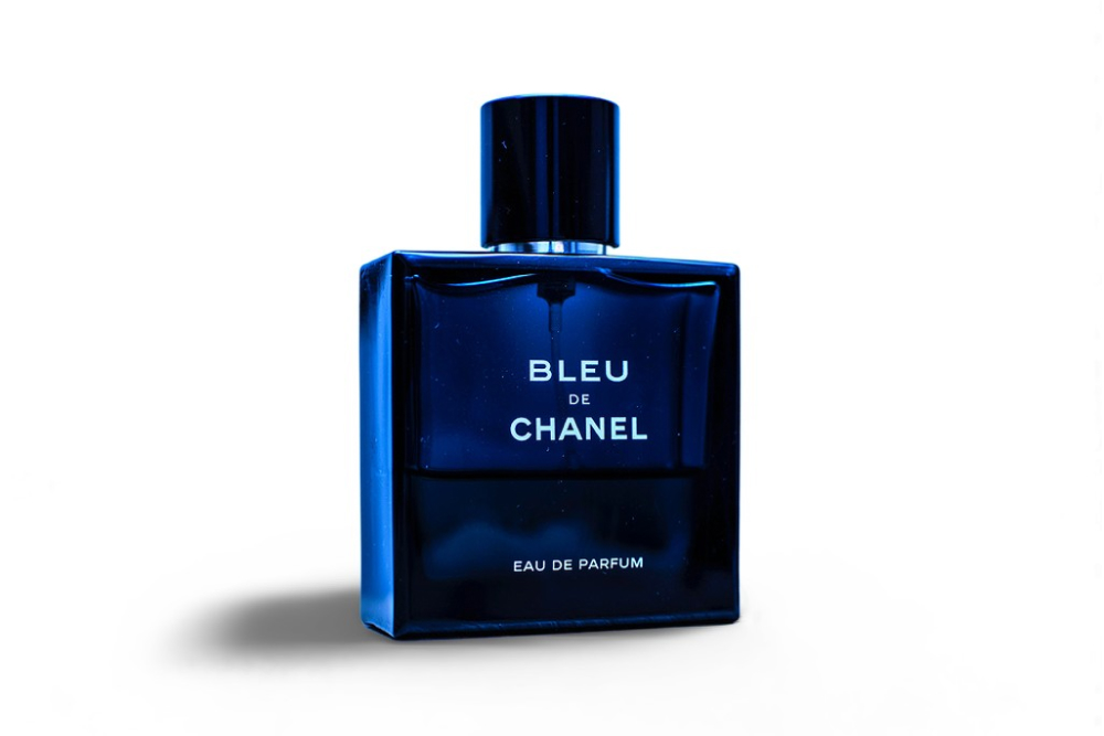bleu de chanel eau de parfum product photography ai tool after